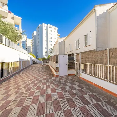 Homeholidaysrentals Ancora - Costa Barcelona Дом отдыха *